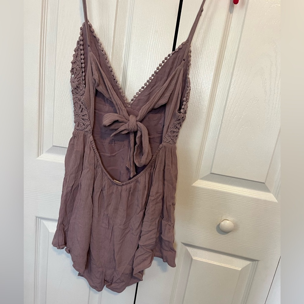 Crotchet top with tie back, shirts and adjustable straps